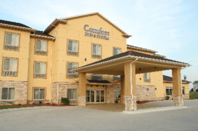 Comfort Inn Suites - Hotel Front