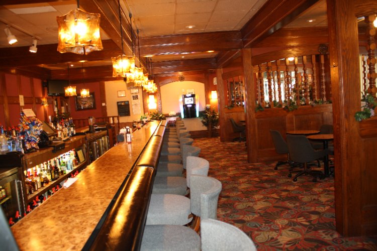 Oakwood Lounge