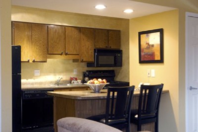 Chase Suites Hotel - A Full Kitchen In Every Room!