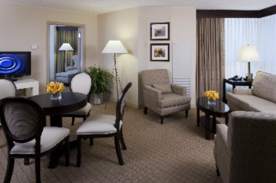 Detroit Riverside Hotel - King Suite