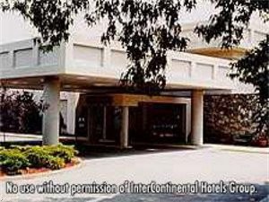Free & Very Spacious Guest Parking