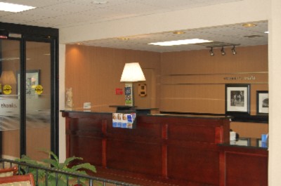 Hampton Inn Ocala - Front Desk