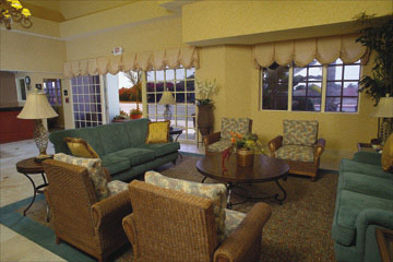 Hampton Inn & Suites San Clemente - Lobby