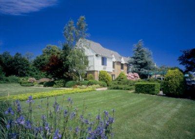 Summer Time At The Southampton Inn