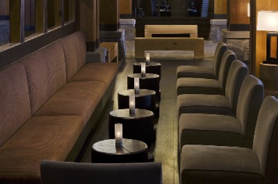 Lakeside Lounge