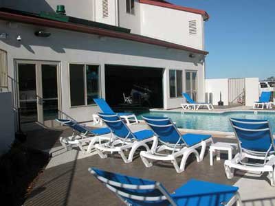 Feather Falls Casino & Lodge - We Are Quite Proud Of Our One-of-a-kind Indoor/outdoor All-weather Swimming Pool.