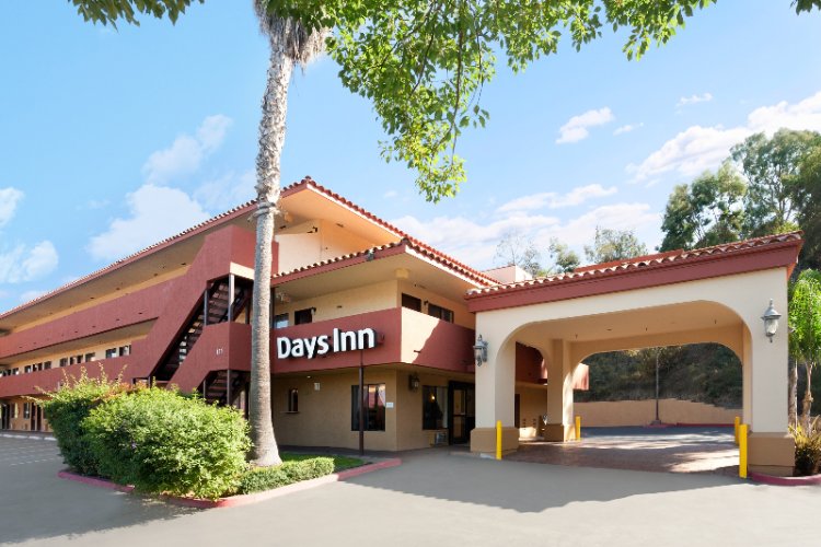 Days Inn Encinitas Moonlight Beach - Welcome To Days Inn Encinitas!
