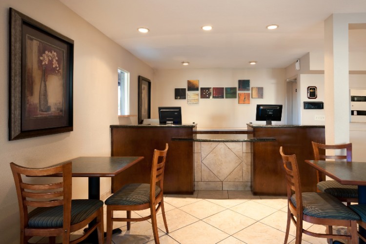 Days Inn Encinitas Moonlight Beach - 