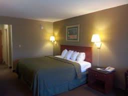 Jacuzzi Suite #1