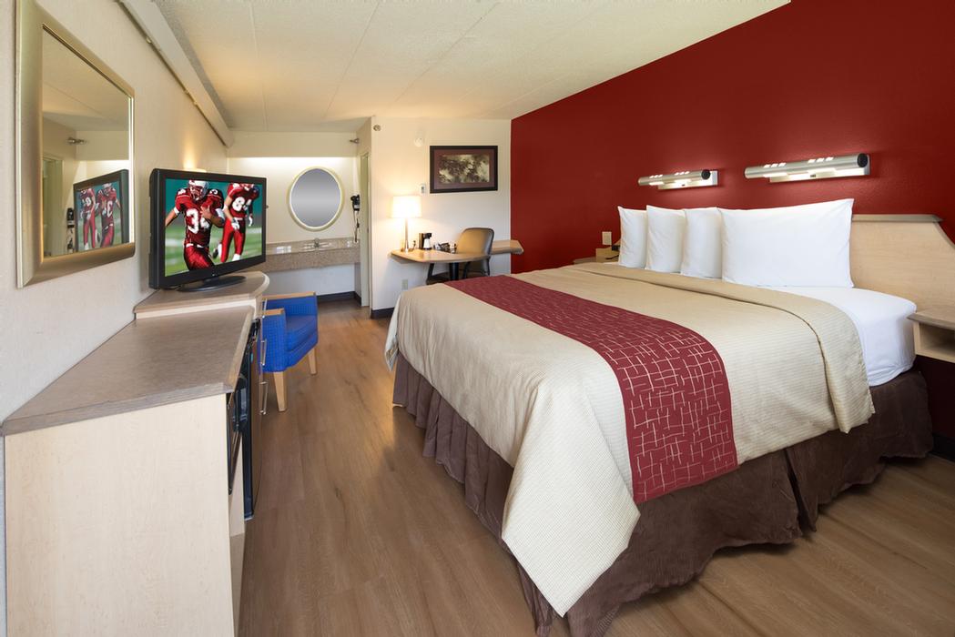 Red Roof Inn Cincinnati Ne Blue Ash - All Inclusive King (2)