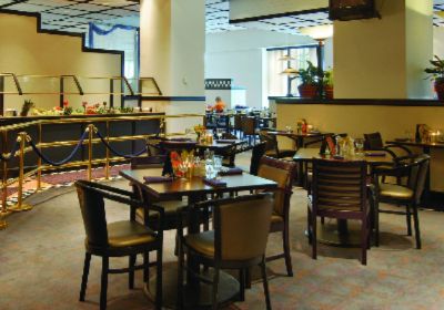 Millennium Hotel Complex - Bistro On Elm Restaurant
