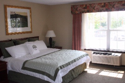 Hawthorn Suites West - 