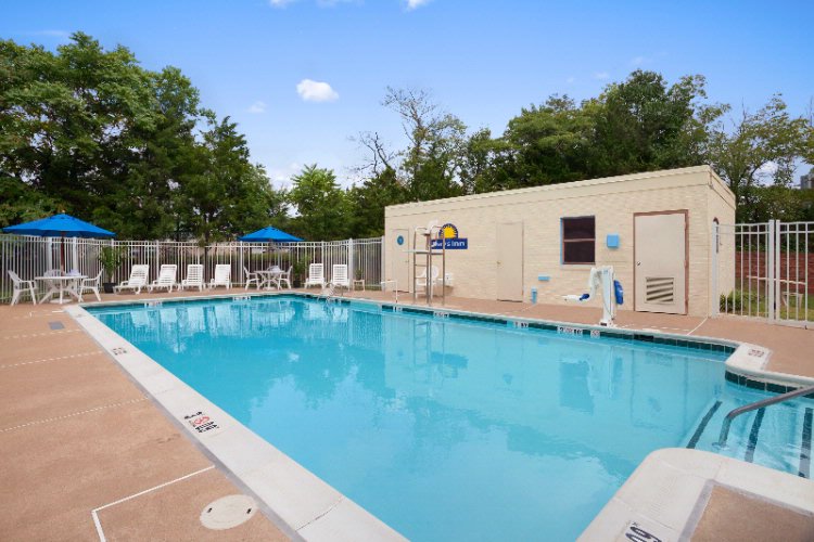 Days Inn Landmark - 