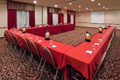 Holiday Inn Express Hotel & Suites - Meeting Room
