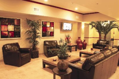 Best Western Auburndale Inn & Suites - Our Open Inviting Lobby Offers A Guest Service Desk Business Center And Fresh Coffee.