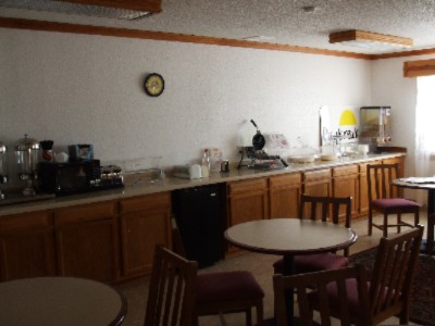 Days Inn & Suites - Breakfast Room