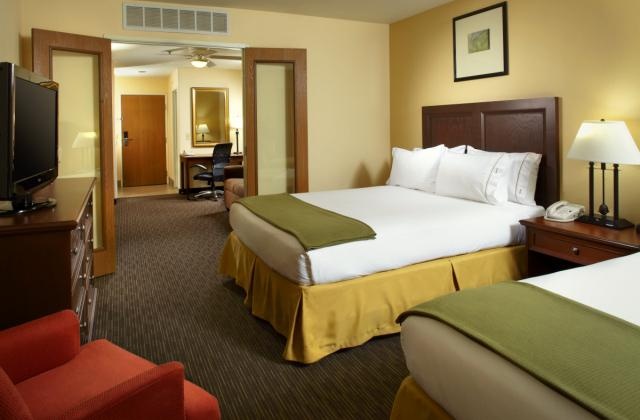 Holiday Inn Express Hotel & Suites - Complimentary Deluxe Breakfast Bar