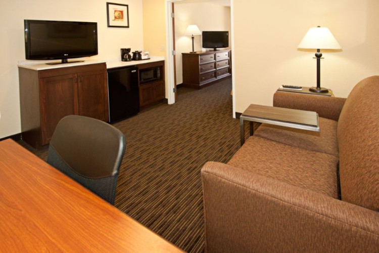 Holiday Inn Express Hotel & Suites - Pool 2