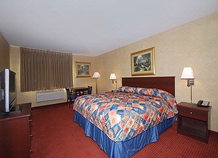 55 South Inn & Suites - 