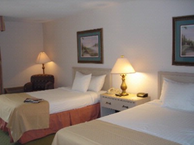 Holiday Inn West on the Waterway - Standard Double Room