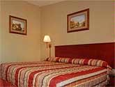 Econo Lodge Macarthur Airport - 