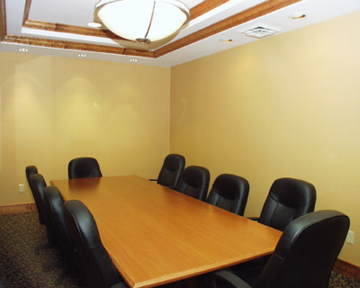 Holiday Inn Express & Suites - 
