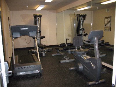 Savannah Suites at Hampton Coliseum - 