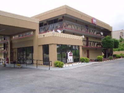 Country Hearth Inn & Suites - 