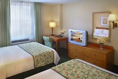 Double/double Guest Room