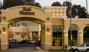 Best Western Woodland Hills Inn - Front Entrance