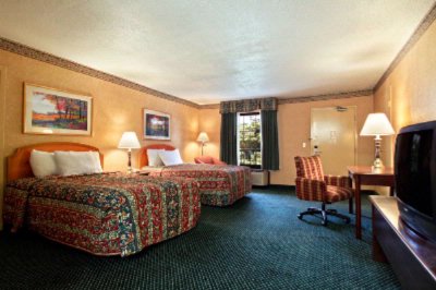 Ramada Hotel & Conference Center York Pa - 