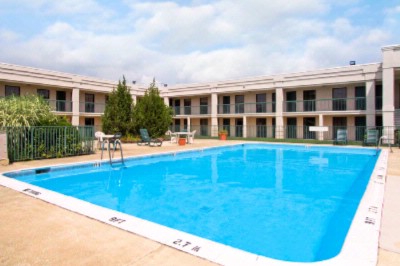 Ramada Hotel & Conference Center York Pa - 