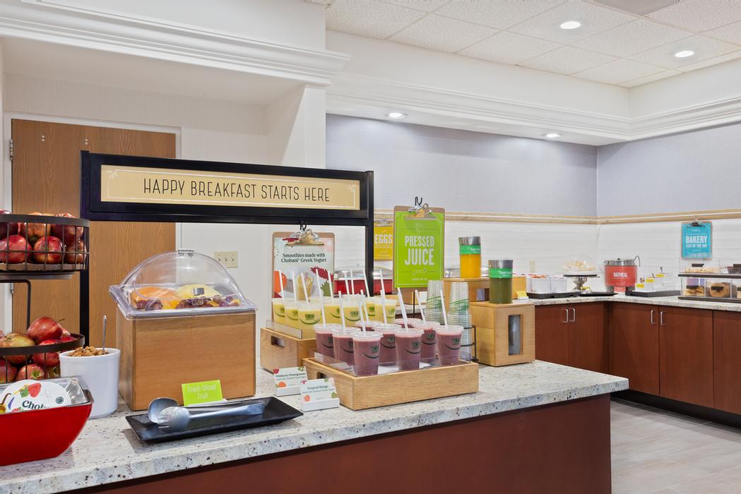 Hampton Inn & Suites - Lobby