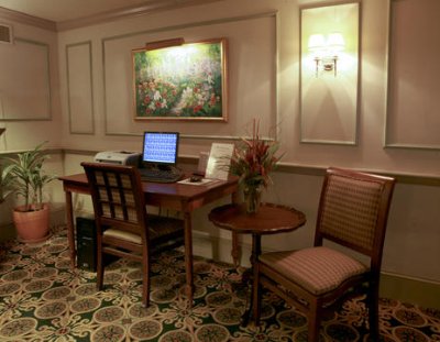 The Dunhill Hotel - Business Center