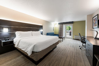 Queen Suite