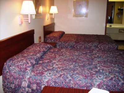 Knights Inn Columbus East - 