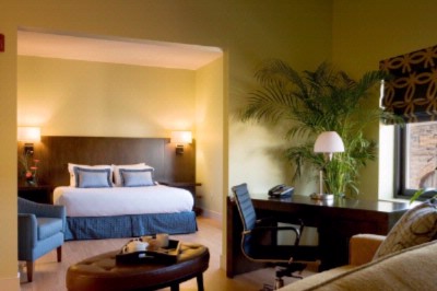 Hotel Indigo At Skyview