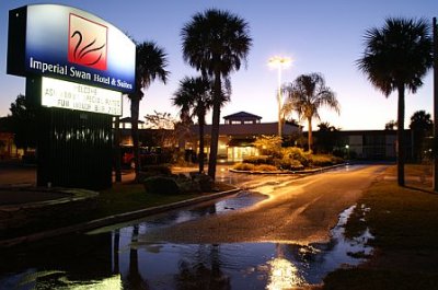 Imperial Swan Hotel & Suites - 