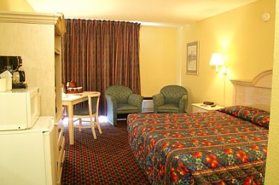 Imperial Swan Hotel & Suites - Spacious King Room