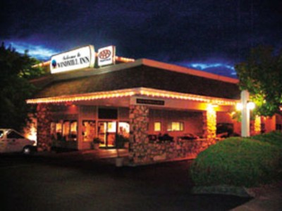 The Windmill Inn of Roseburg - Night Exterior
