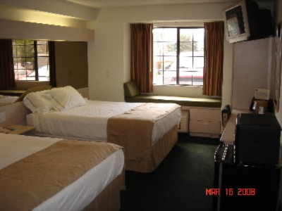 Room With 2 Queen Beds