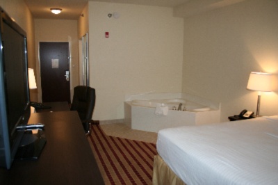 Best Western Olive Branch Hotel & Suites - Jacuzzi Suite