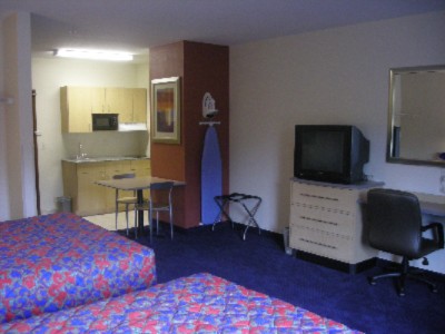 Red Roof Inn - Studio Room