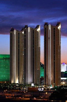 Image of The Signature at MGM Grand by Lsi