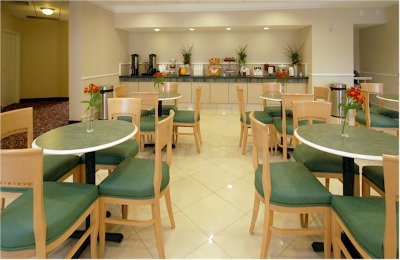 Sunny Breakfast Room