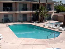 Super 8 Tempe / Arizona State University - Pool Area