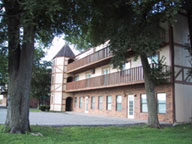 Alexis Park Inn & Suites - Our charming tower building