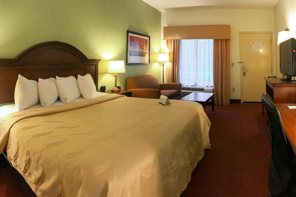 Hampton Inn Walterboro - 