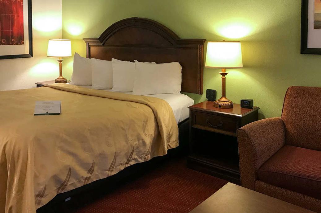 Hampton Inn Walterboro - 