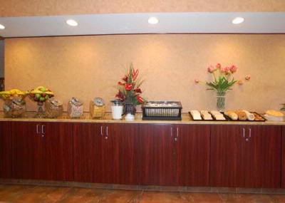 Comfort Inn Buffalo / Cheektowaga - Continental Breakfast